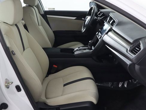 Used 2019 Honda Civic EX image 16