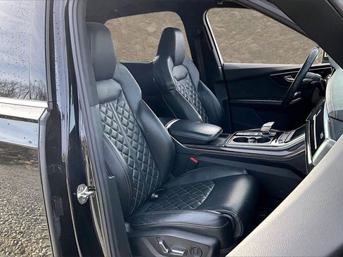 Used 2022 Audi SQ7 Premium Plus w/ SQ7 Executive Package image 7