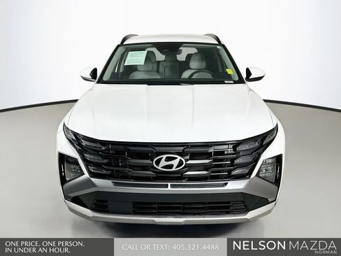 Used 2025 Hyundai Tucson SEL AWD/4WD image 2