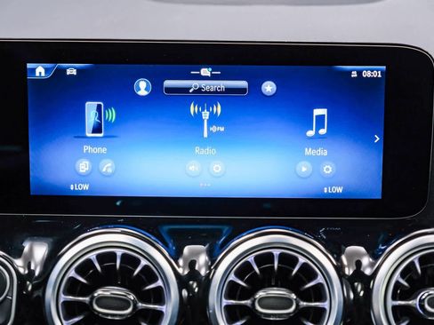 Certified 2025 Mercedes-Benz GLA 250 image 16