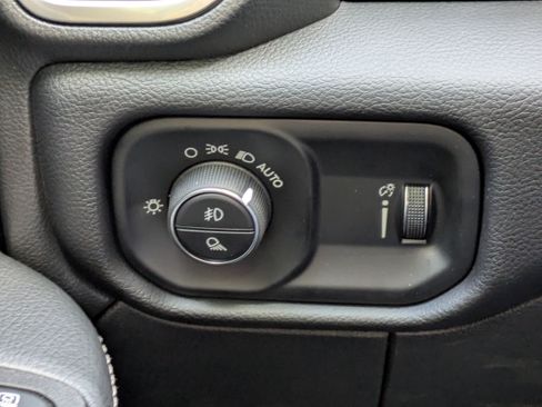 New 2025 RAM 2500 Big Horn image 28