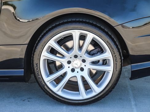 Used 2013 Mercedes-Benz SL 550 image 11