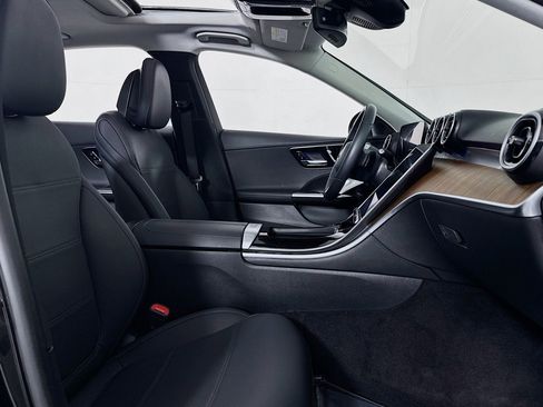 Certified 2024 Mercedes-Benz C 300 Sedan image 7