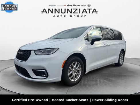 Certified 2023 Chrysler Pacifica Touring-L image 1