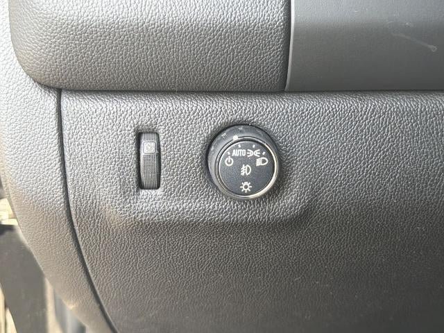 Used 2020 Chevrolet Colorado LT w/ Safety Package RWD image 32