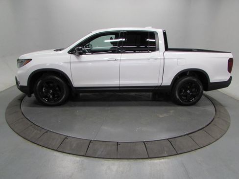 Used 2023 Honda Ridgeline Black Edition image 4