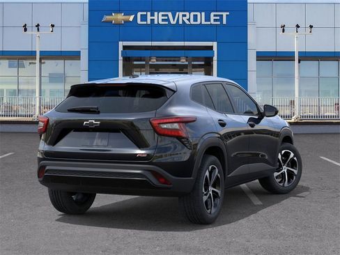 New 2026 Chevrolet Trax RS image 4