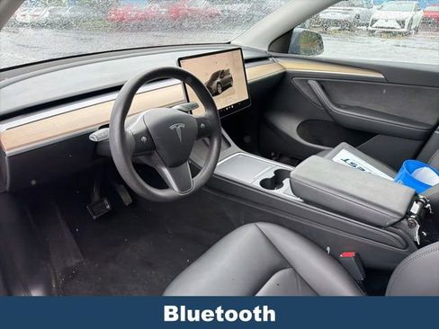 Used 2023 Tesla Model Y Long Range AWD/4WD image 4