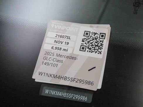 Certified 2025 Mercedes-Benz GLC 300 4MATIC image 27