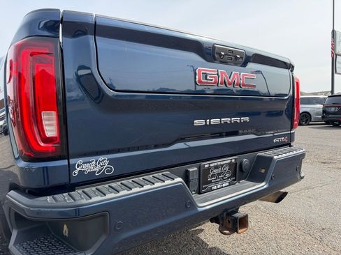 Used 2021 GMC Sierra 2500 AT4 w/ AT4 Premium Plus Package image 18