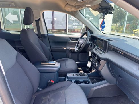 Used 2022 Ford Maverick XL FWD image 11