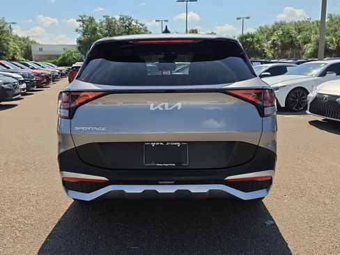 Certified 2025 Kia Sportage LX FWD image 7
