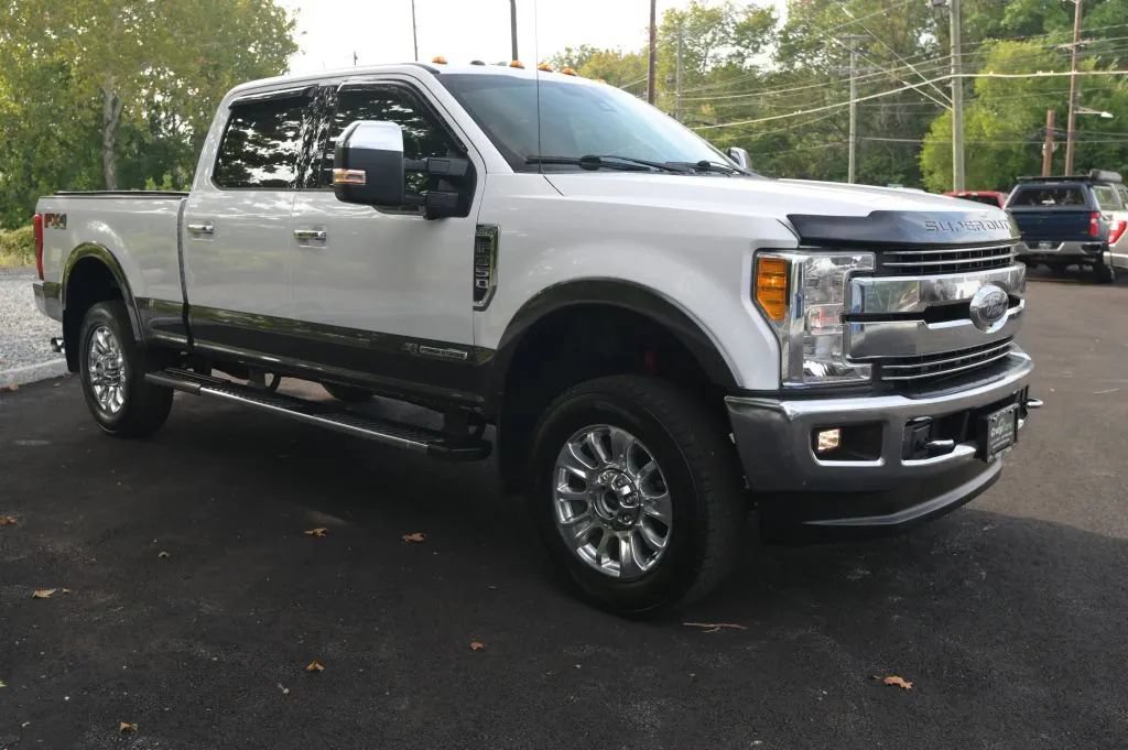 Used 2017 Ford F350 Lariat w/ Lariat Ultimate Package AWD/4WD image 7