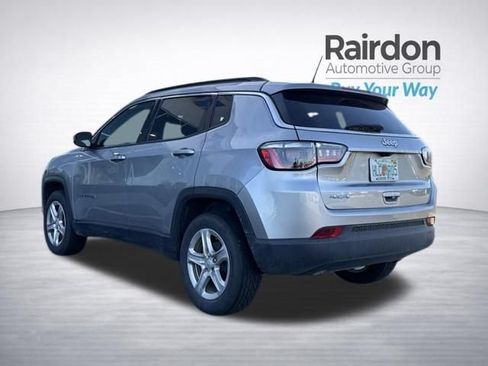 Used 2024 Jeep Compass Latitude AWD/4WD image 34