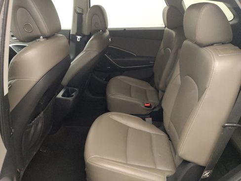 Used 2019 Hyundai Santa Fe XL image 18