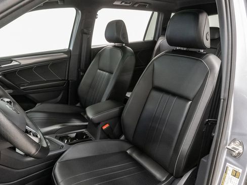 Used 2024 Volkswagen Tiguan SE R-Line w/ MDO Package, Three-Row image 10