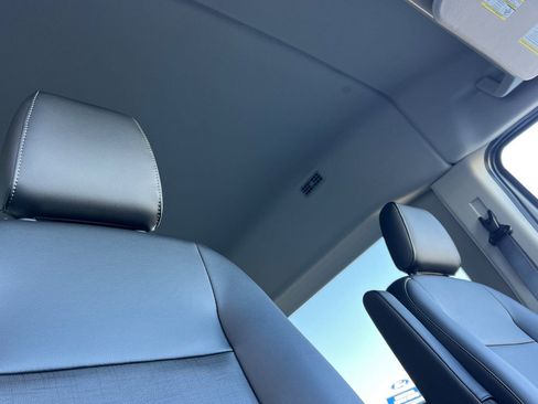 New 2025 Ford Transit 350 XL image 18