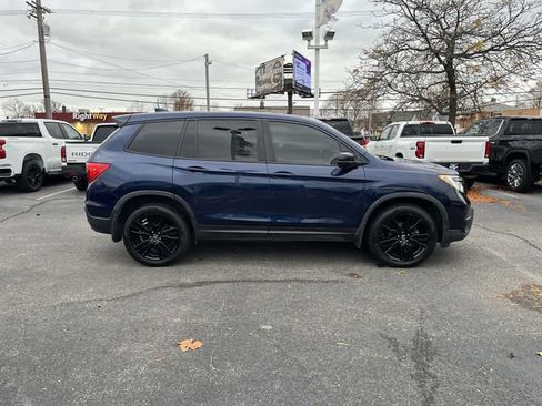 Used 2019 Honda Passport Sport image 11
