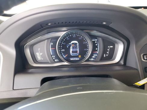 Used 2016 Volvo XC60 T5 Premier w/ Proximity Package FWD image 27