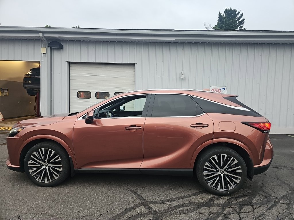 Used 2023 Lexus RX 350 Premium Plus w/ Accessory Package (Z1) AWD/4WD image 9