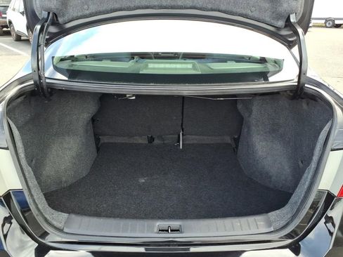 Used 2019 Nissan Sentra SV image 17