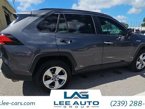 Used 2020 Toyota RAV4 Limited w/ Limited Grade Weather Package AWD/4WD image 4