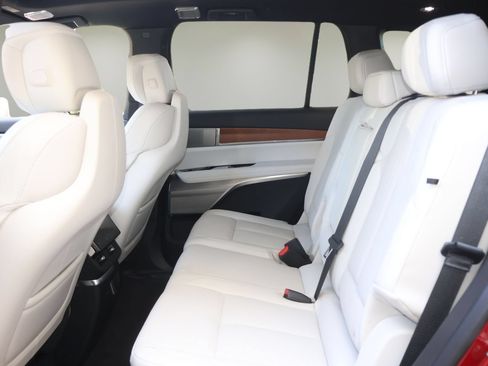New 2026 Cadillac Vistiq Luxury AWD/4WD image 13