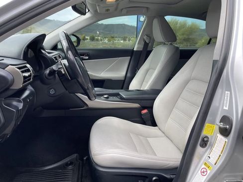 Used 2015 Lexus IS 250 AWD image 11