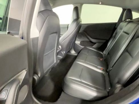 Used 2023 Tesla Model Y Long Range AWD/4WD image 17