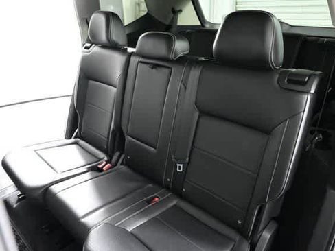 Certified 2022 Volkswagen Atlas SE w/ Panoramic Sunroof Package image 16