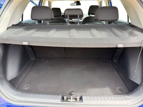 Used 2024 Hyundai Venue SEL FWD image 14