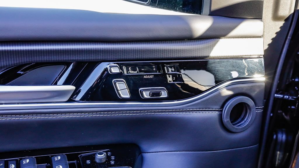 New 2026 Jeep Grand Wagoneer L Summit w/ Premium Group III AWD/4WD image 26