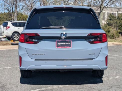 New 2026 Honda Odyssey Elite image 8
