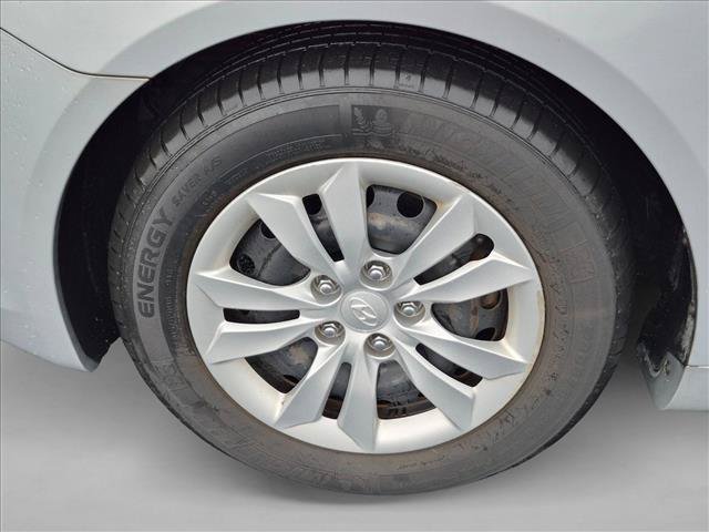 Used 2011 Hyundai Sonata GLS FWD image 10