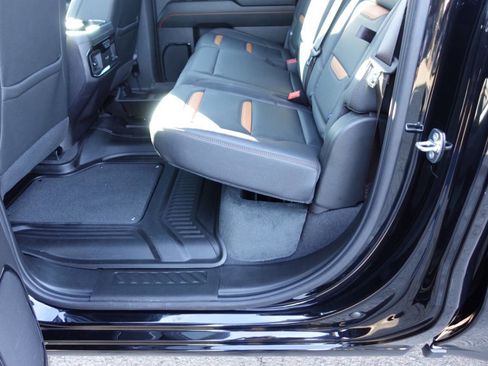 Used 2024 GMC Sierra 1500 AT4 image 22