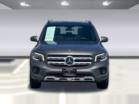 Used 2022 Mercedes-Benz GLB 250 4MATIC image 5