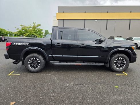 Used 2021 Nissan Titan PRO-4X w/ Pro-4x Convenience Package AWD/4WD image 7
