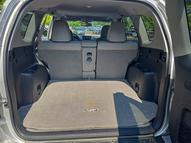 Used 2012 Toyota RAV4 Limited w/ Navigation Value Pkg AWD/4WD image 12
