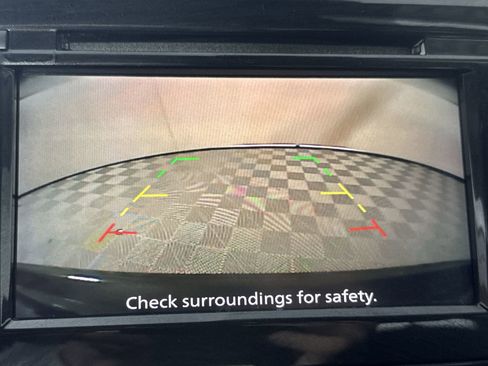 Used 2020 Nissan Rogue Sport S image 17