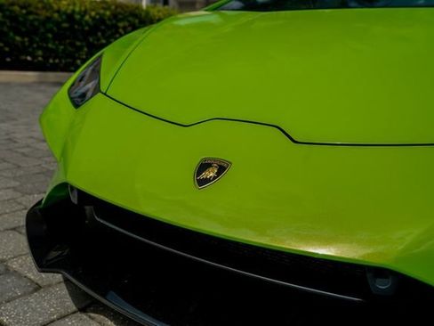 Used 2021 Lamborghini Huracan EVO RWD image 41