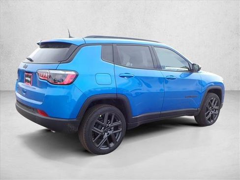New 2026 Jeep Compass Latitude image 4