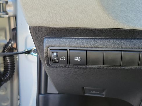 Used 2026 Toyota Corolla SE FWD image 27