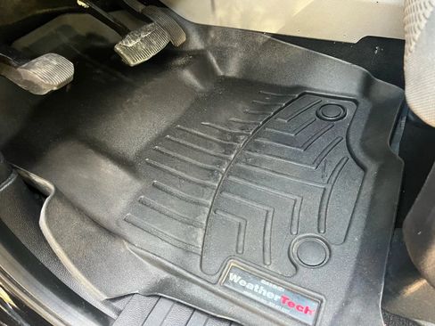 Used 2019 Ford F250 XLT w/ XLT Premium Package image 26