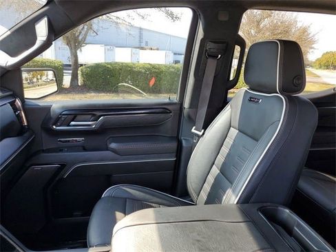 Used 2024 GMC Sierra 1500 AT4X image 94