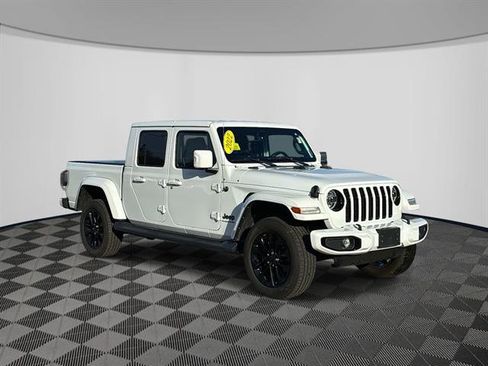 Used 2022 Jeep Gladiator Overland image 3