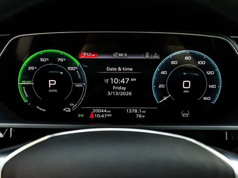 Used 2024 Audi Q8 e-tron Premium Plus w/ Premium Plus Package image 19