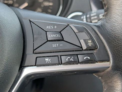 Used 2018 Nissan Rogue Sport SL image 21