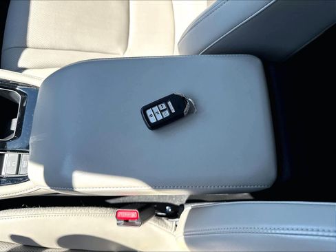 Used 2025 Honda Accord Touring image 14