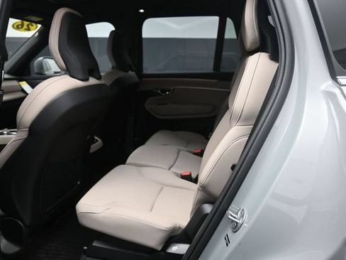 Certified 2026 Volvo XC90 B6 Plus w/ Protection Package Premier AWD/4WD image 21