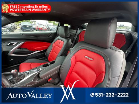 Used 2017 Chevrolet Camaro SS RWD image 15